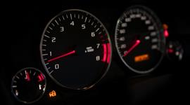Por que o conta-giros é importante? Otimize sua condução e proteja seu motor