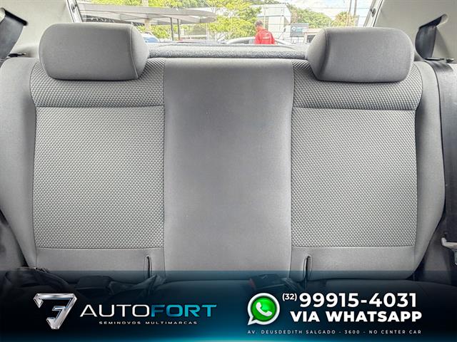 VOLKSWAGEN Fox 1.0 MI TOTAL FLEX 8V 5P 2012