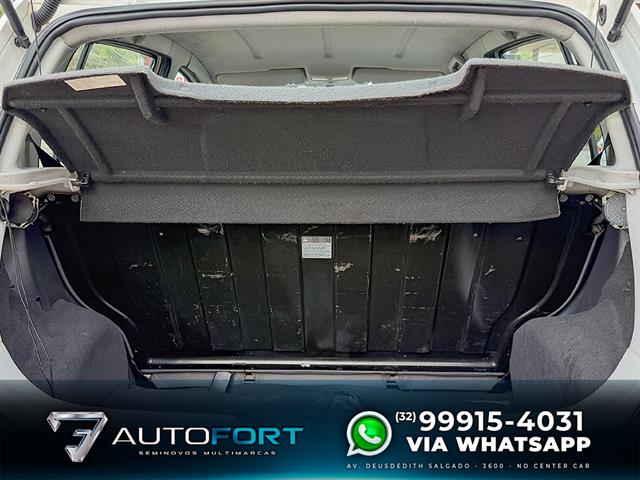 VOLKSWAGEN Fox 1.0 MI TOTAL FLEX 8V 5P 2012