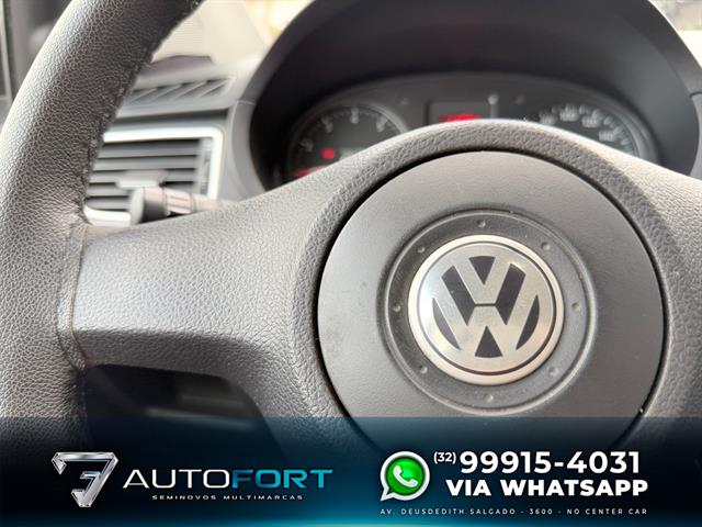VOLKSWAGEN Fox 1.0 MI TOTAL FLEX 8V 5P 2012