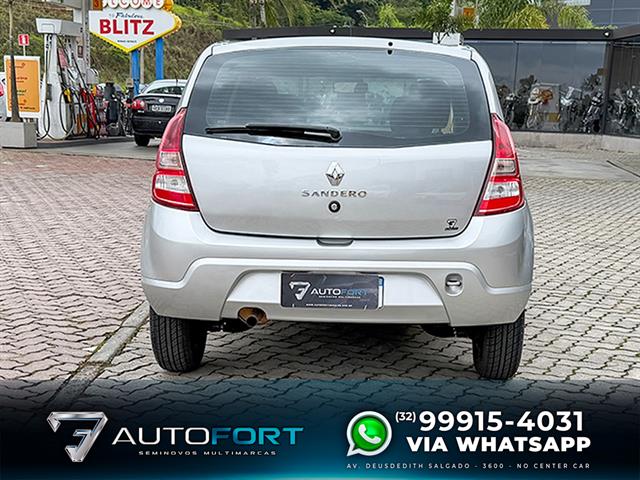 RENAULT SANDERO AUTHENTIQUE HI-FLEX 1.0 16V 5P 2013