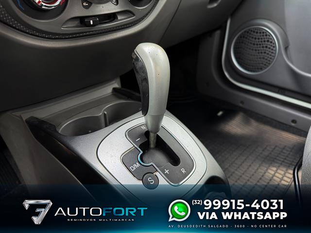 FIAT PALIO ESSENCE DUALOGIC 1.6 FLEX 16V 5P 2016