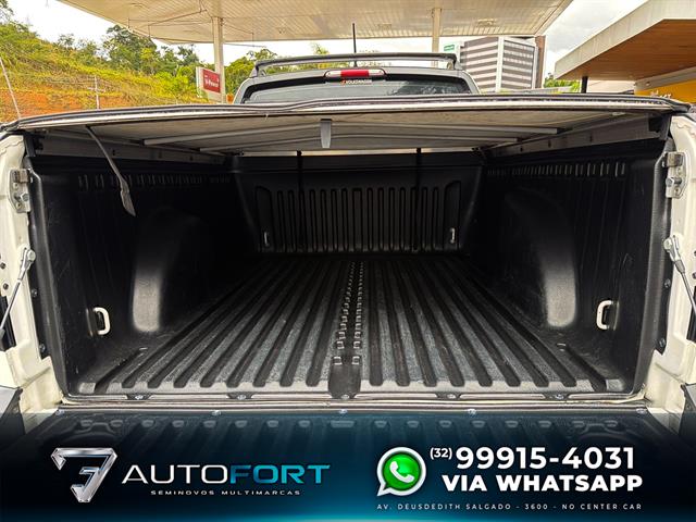 VOLKSWAGEN Saveiro ROBUST 1.6 TOTAL FLEX 16V 2024