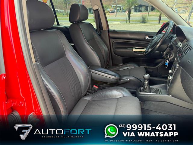 VOLKSWAGEN GOLF SPORTLINE 1.6 MI TOTAL FLEX 8V 4P 2012