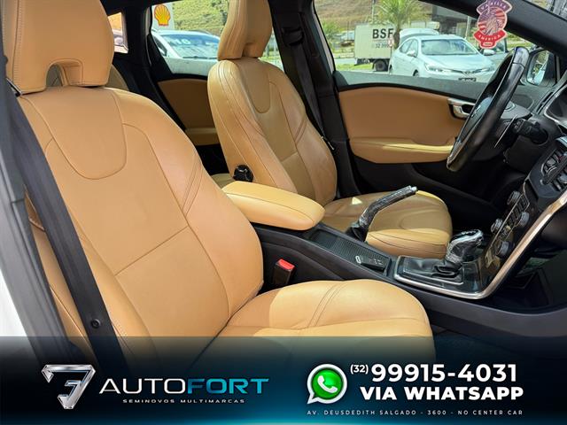 VOLVO V40 T-4 CROSS COUNTRY 2.0 FWD AUT. 2017