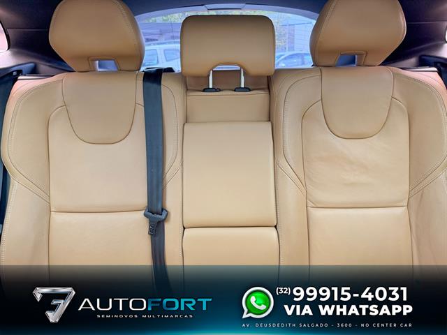 VOLVO V40 T-4 CROSS COUNTRY 2.0 FWD AUT. 2017