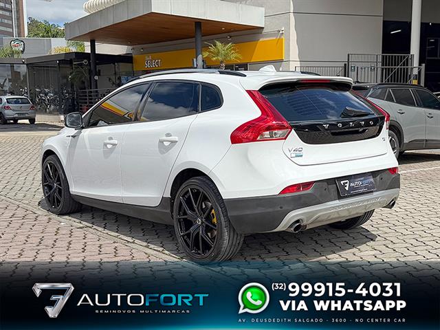 VOLVO V40 T-4 CROSS COUNTRY 2.0 FWD AUT. 2017