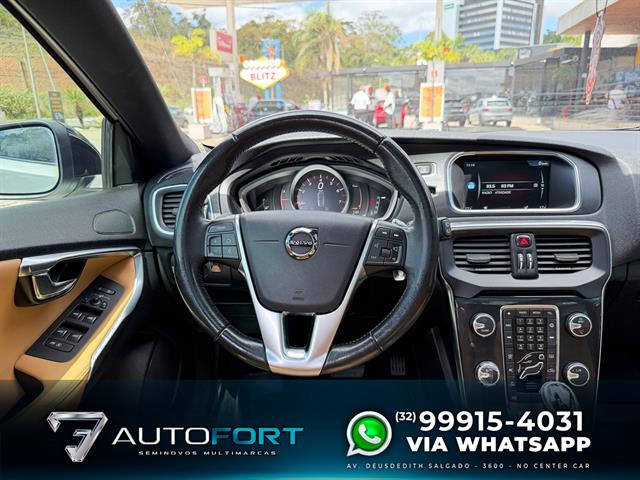 VOLVO V40 T-4 CROSS COUNTRY 2.0 FWD AUT. 2017