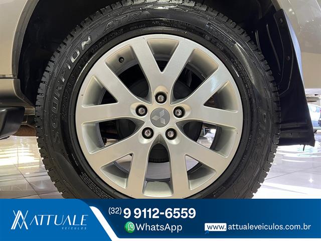 MITSUBISHI PAJERO TR4 GLS 2.0 FLEX 16V 4X4 MEC. 2011