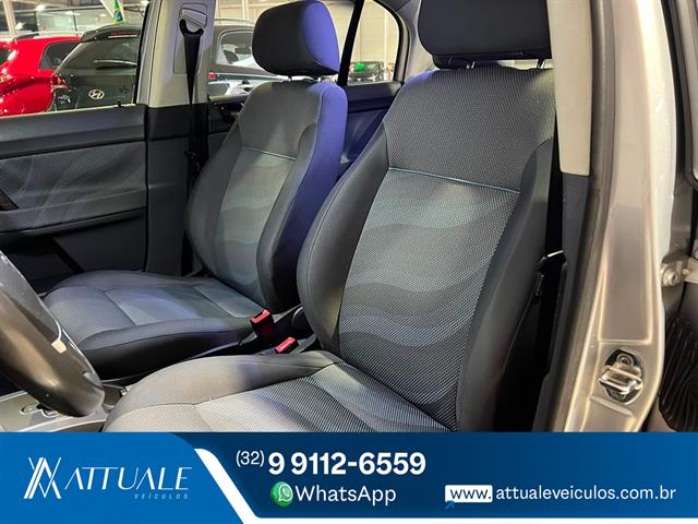 VOLKSWAGEN POLO SEDAN I MOTION  1.6 TOTAL FLEX  4P 2011