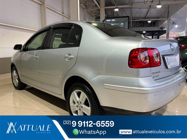 VOLKSWAGEN POLO SEDAN I MOTION  1.6 TOTAL FLEX  4P 2011