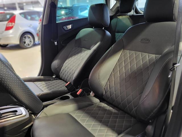FORD FIESTA 1.6 16V FLEX AUT. 5P 2015