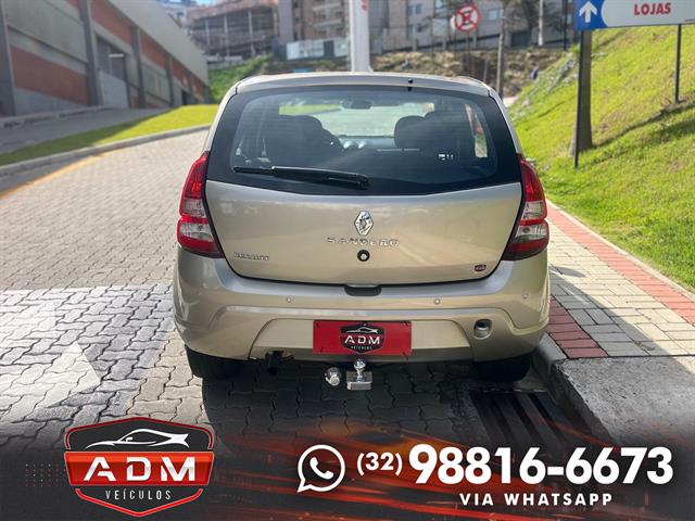 RENAULT SANDERO EXPRESSION HI-FLEX 1.6 8V 5P 2013