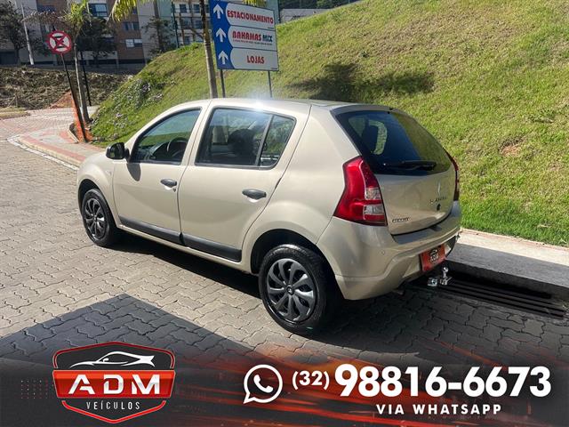 RENAULT SANDERO EXPRESSION HI-FLEX 1.6 8V 5P 2013
