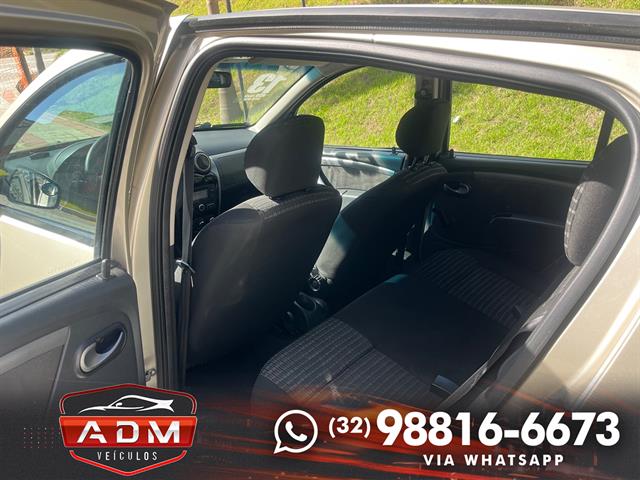 RENAULT SANDERO EXPRESSION HI-FLEX 1.6 8V 5P 2013