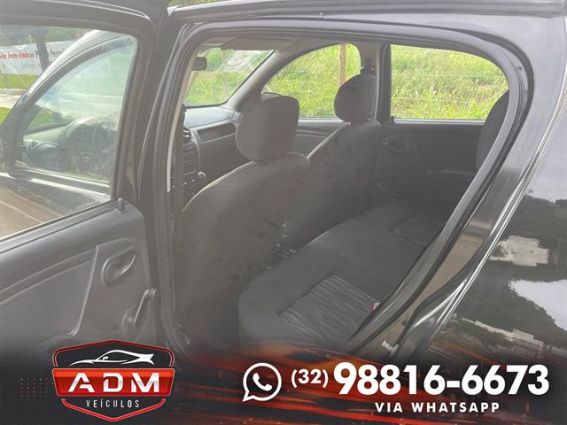 RENAULT SANDERO AUTHENTIQUE HI-FLEX 1.0 16V 5P 2013