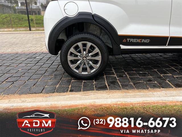 FIAT MOBI TREKKING 1.0 FLEX 5P. 2024
