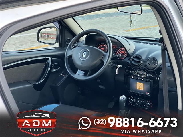 RENAULT SANDERO TECHRUN HI-FLEX 1.0 16V 5P 2014