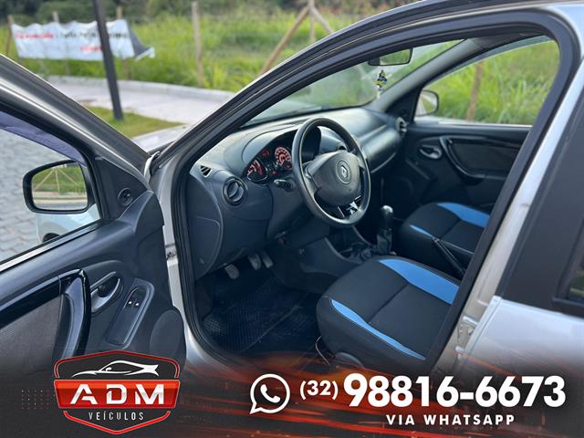 RENAULT SANDERO TECHRUN HI-FLEX 1.0 16V 5P 2014