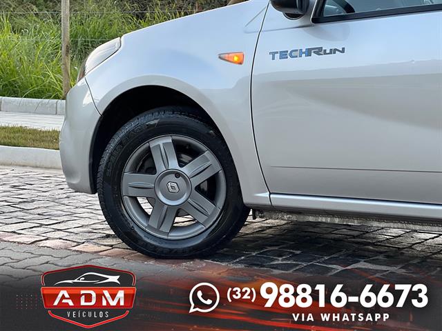 RENAULT SANDERO TECHRUN HI-FLEX 1.0 16V 5P 2014