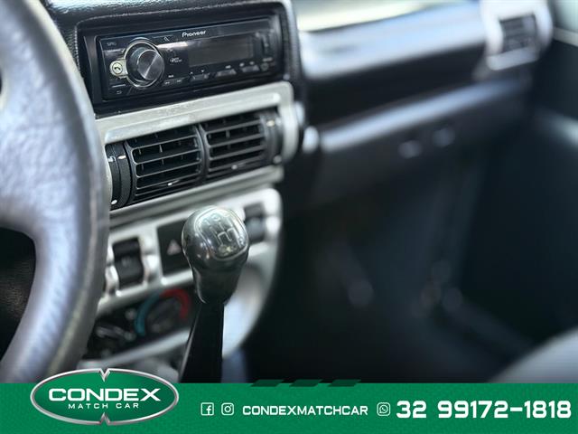 TROLLER T-4 4X4 3.0 TB INT. CAP. RÍGIDA DIESEL 2006