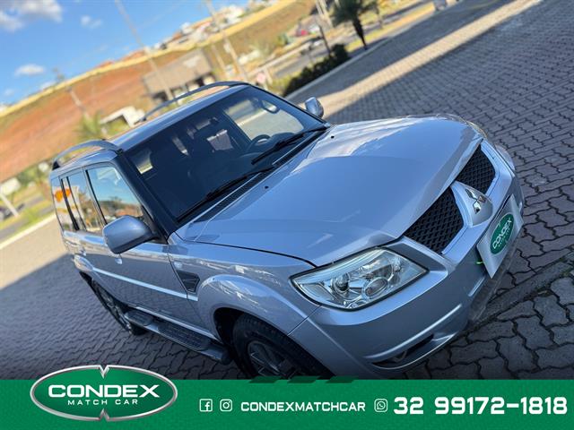 MITSUBISHI PAJERO TR4 2.0 FLEX 16V 4X2 AUT. 2013