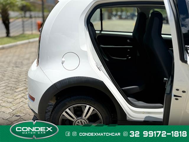 VOLKSWAGEN UP! CROSS 1.0 TSI TOTAL FLEX 12V 5P 2018