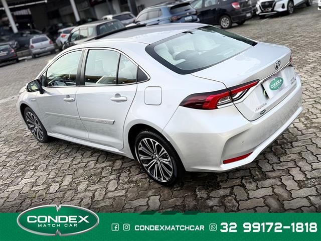 TOYOTA COROLLA ALTIS PREM. 1.8 AUT. (HÍBRIDO) 2023