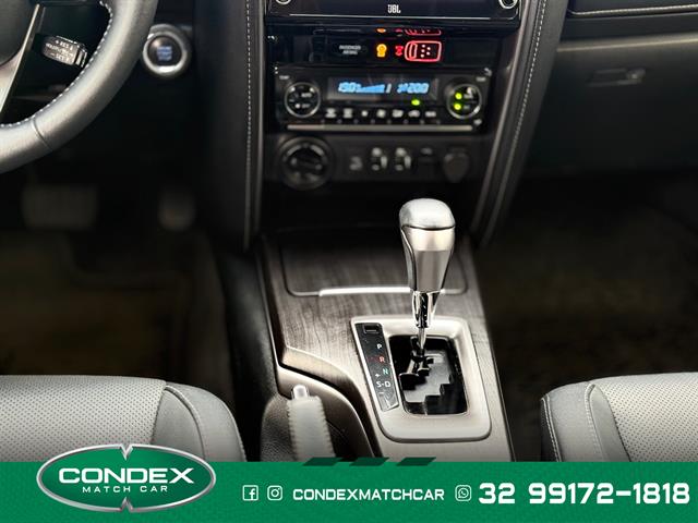 TOYOTA Hilux CD SRX 4X4 2.8 TDI 16V DIESEL AUT. 2023