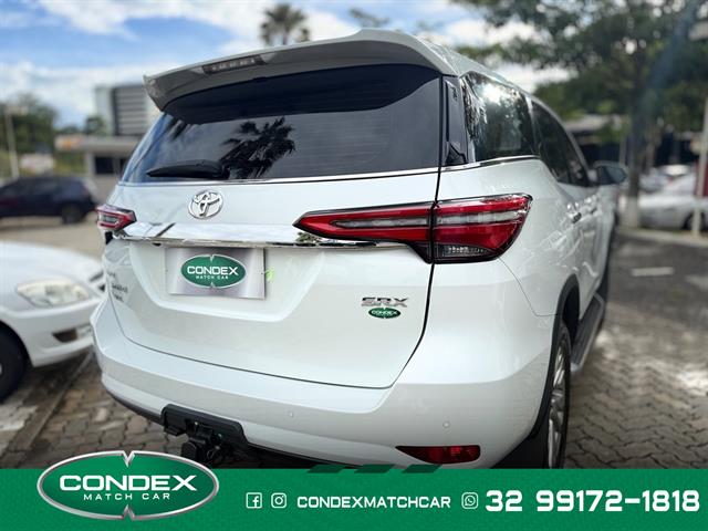 TOYOTA Hilux CD SRX 4X4 2.8 TDI 16V DIESEL AUT. 2023