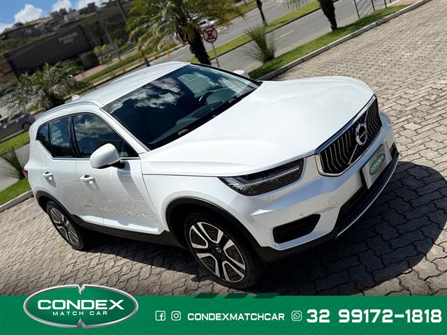 VOLVO XC 40 T-5 HÍBRIDO MOMENTUM 1.5 262CV FWD 2021