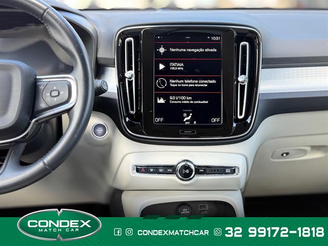 VOLVO XC 40 T-5 HÍBRIDO MOMENTUM 1.5 262CV FWD 2021