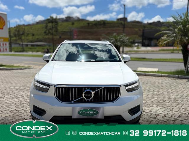 VOLVO XC 40 T-5 HÍBRIDO MOMENTUM 1.5 262CV FWD 2021
