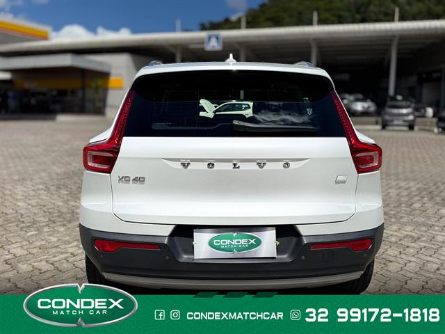 VOLVO XC 40 T-5 HÍBRIDO MOMENTUM 1.5 262CV FWD 2021