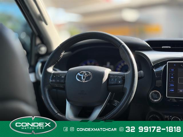 TOYOTA HILUX CD SRX 4X4 2.8 TDI 16V DIESEL AUT. 2017