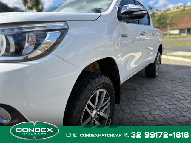 TOYOTA HILUX CD SRX 4X4 2.8 TDI 16V DIESEL AUT. 2017