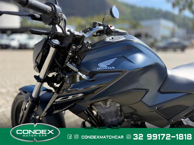 HONDA CB 300F TWISTER FLEX 2025