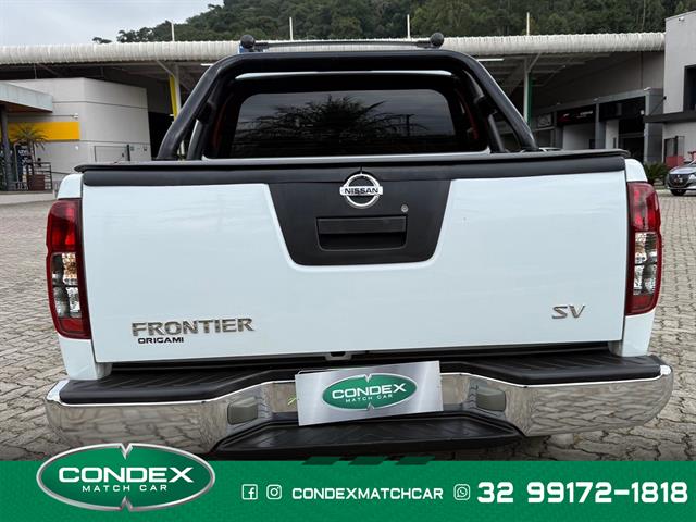 NISSAN FRONTIER SV AT.CD 4X4 2.5 TB DIESEL MEC. 2015