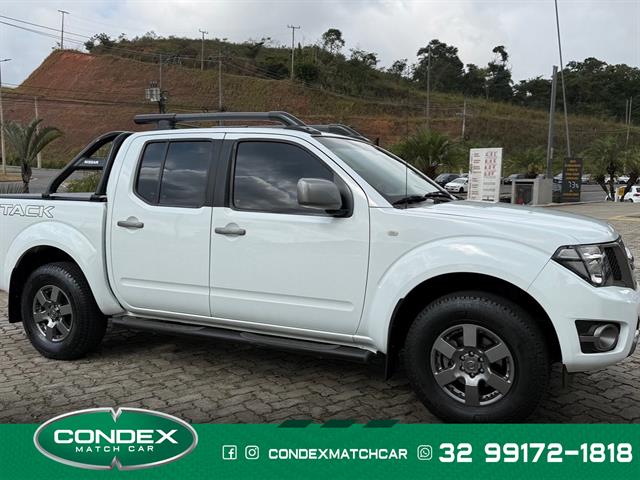 NISSAN FRONTIER SV AT.CD 4X4 2.5 TB DIESEL MEC. 2015