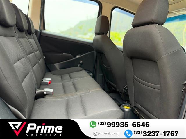 FIAT IDEA ATTRACTIVE 1.4 FIRE FLEX 8V 5P 2015