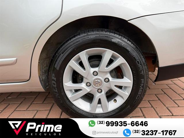 NISSAN LIVINA GRAND SL 1.8 16V FLEX FUEL AUT. 2014