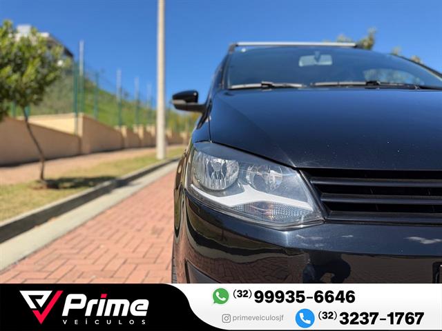 VOLKSWAGEN FOX 1.6 MI TOTAL FLEX 8V 5P 2013
