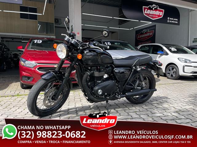 TRIUMPH BONNEVILLE T100 BLACK 2019