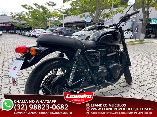 TRIUMPH BONNEVILLE T100 BLACK 2019