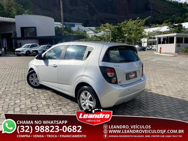 CHEVROLET SONIC HB LT 1.6 16V FLEXPOWER 5P AUT. 2013
