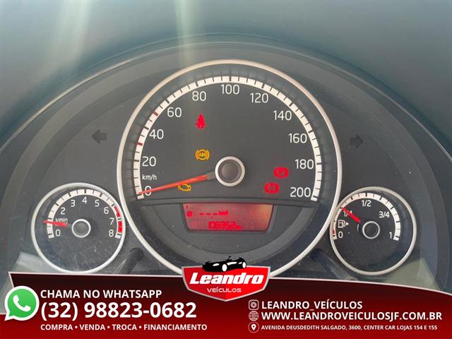 VOLKSWAGEN UP HIGH 1.0 TOTAL FLEX 12V 5P 2015