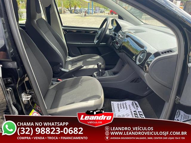 VOLKSWAGEN UP HIGH 1.0 TOTAL FLEX 12V 5P 2015