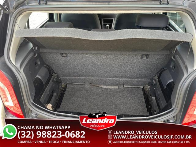 VOLKSWAGEN UP HIGH 1.0 TOTAL FLEX 12V 5P 2015