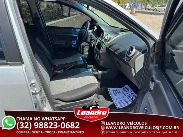 FORD FIESTA 1.0 8V FLEX/CLASS 1.0 8V FLEX 5P 2011