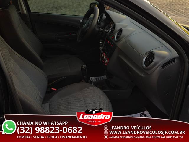 VOLKSWAGEN GOL 1.6 I MOTI.POWER/HIGHLI T.FLEX 8V 4P 2013